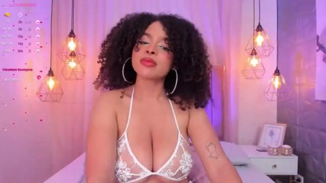 Image 2 of magic_valery Stream on Chaturbate on 20 months ago