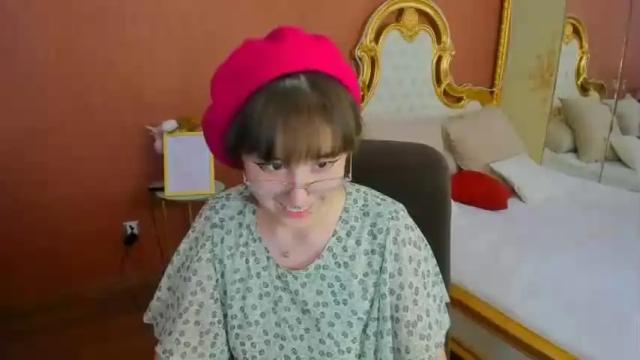 Image 2 of magicalgirll Stream on Chaturbate on 19 months ago