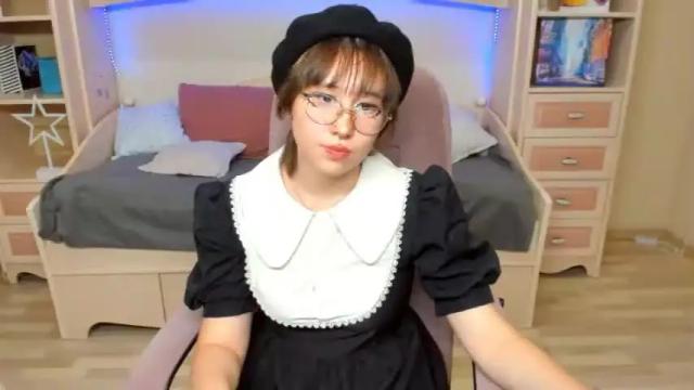 Image 6 of magicalgirll Stream on Chaturbate on 19 months ago