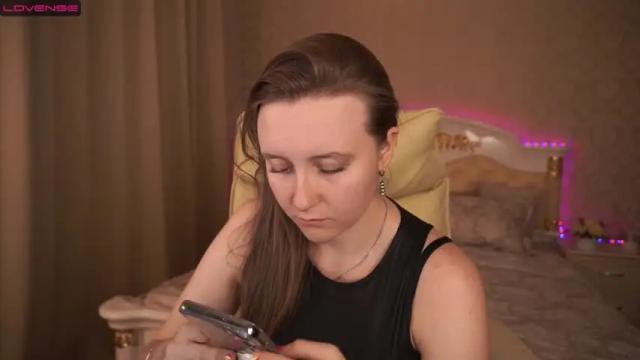 Image 3 of magicariel Stream on Chaturbate on 21 months ago