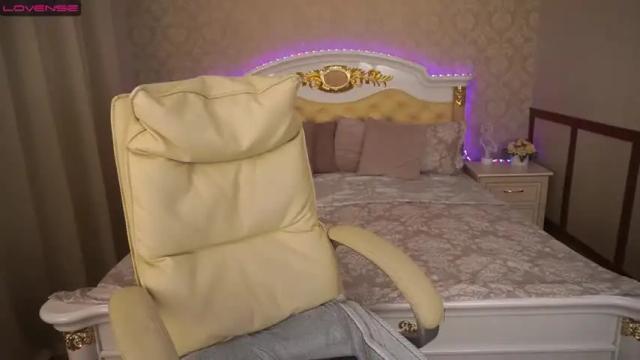 Image 6 of magicariel Stream on Chaturbate on 20 months ago