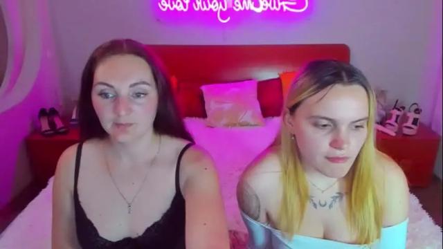 Image 3 of magiceyess Stream on Chaturbate on 1 month ago