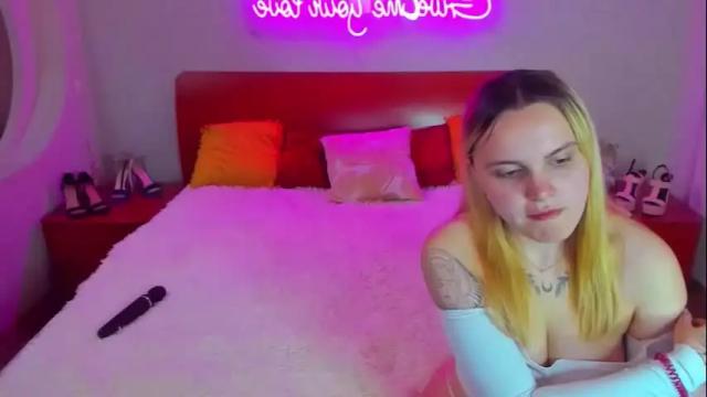 Image 6 of magiceyess Stream on Chaturbate on 1 month ago