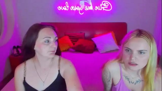 Image 4 of magiceyess Stream on Chaturbate on 15 days ago