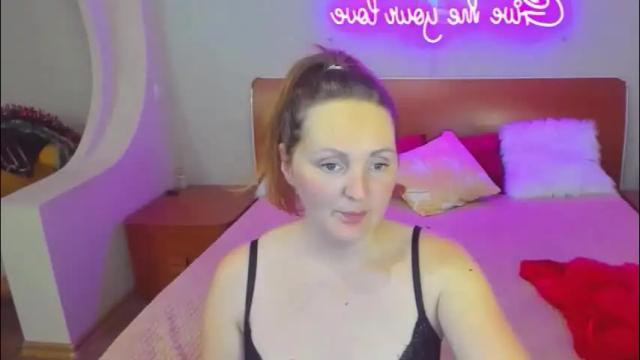 Image 3 of magiceyess Stream on Chaturbate on 9 days ago