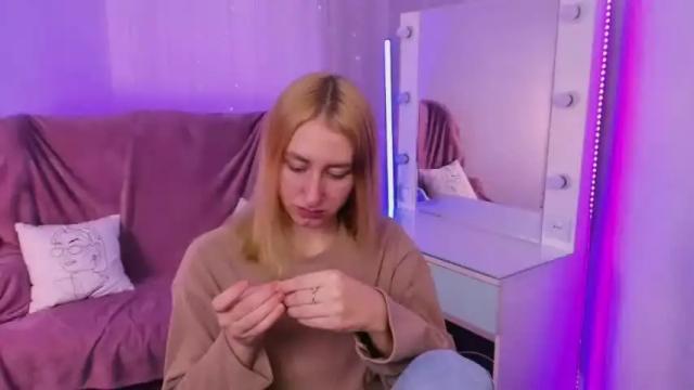Image 4 of magicfaairy Stream on Chaturbate on 23 months ago