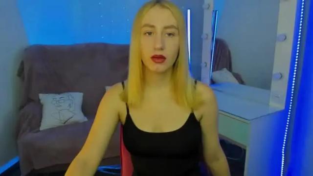 Image 2 of magicfaairy Stream on Chaturbate on 23 months ago