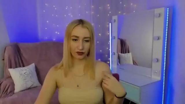 Image 12 of magicfaairy Stream on Chaturbate on 23 months ago