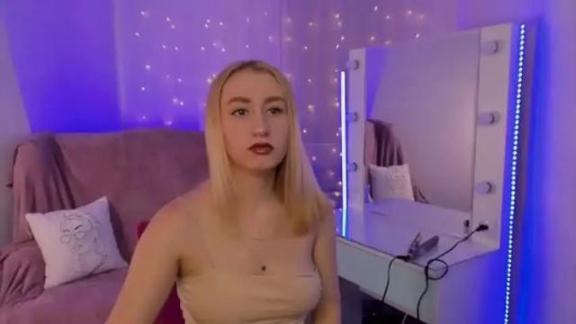 Image 6 of magicfaairy Stream on Chaturbate on 23 months ago