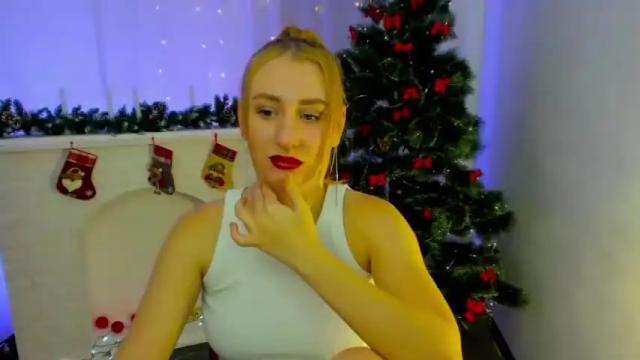 Image 2 of magicfaairy Stream on Chaturbate on 22 months ago