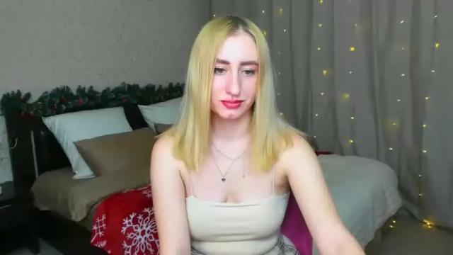 Image 12 of magicfaairy Stream on Chaturbate on 22 months ago