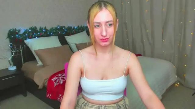 Image 11 of magicfaairy Stream on Chaturbate on 22 months ago