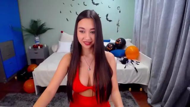 Image 3 of magicinsidemee Stream on Chaturbate on 19 months ago