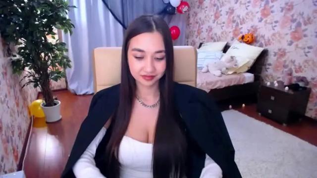 Image 2 of magicinsidemee Stream on Chaturbate on 19 months ago