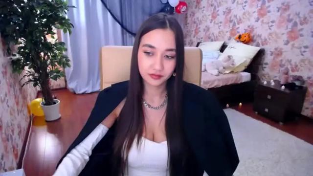 Image 3 of magicinsidemee Stream on Chaturbate on 19 months ago