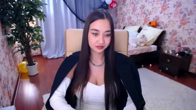 Image 4 of magicinsidemee Stream on Chaturbate on 19 months ago
