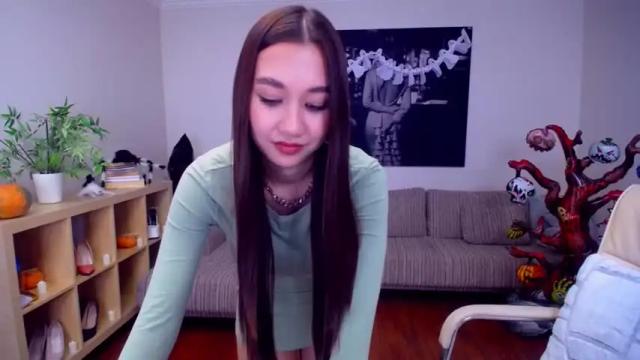 Image 11 of magicinsidemee Stream on Chaturbate on 19 months ago