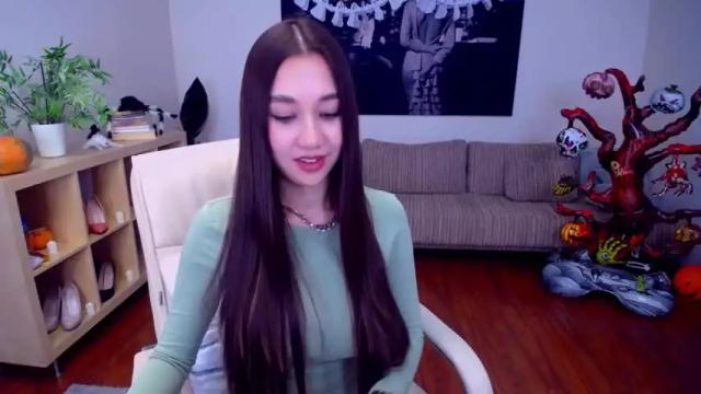 Image 4 of magicinsidemee Stream on Chaturbate on 19 months ago