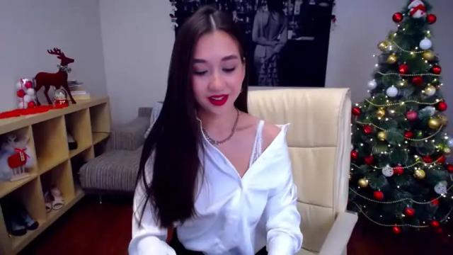 Image 4 of magicinsidemee Stream on Chaturbate on 18 months ago