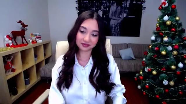 Image 10 of magicinsidemee Stream on Chaturbate on 18 months ago