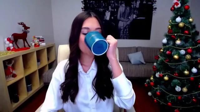 Image 6 of magicinsidemee Stream on Chaturbate on 18 months ago