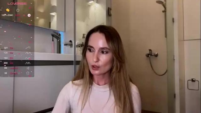 Image 2 of magicpeaach Stream on Chaturbate on 7 months ago