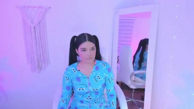 Thumbnail 1, magicrainbow_'s Stream at Chaturbate, 19 months ago