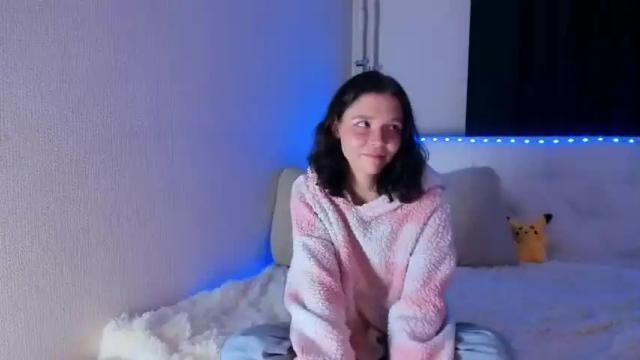 Image 8 of magicreyna Stream on Chaturbate on 21 months ago