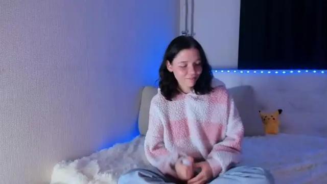 Thumbnail 3, magicreyna's Stream at Chaturbate, 21 months ago