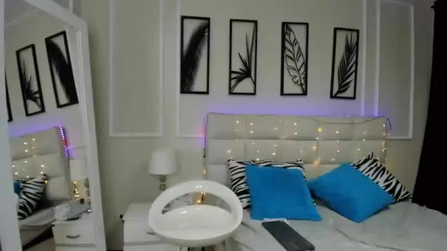 Image 3 of magiie_martinez Stream on Chaturbate on 21 months ago