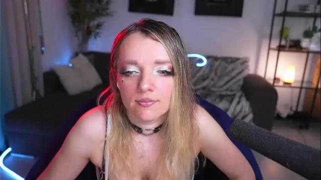 Image 10 of magnetic_ami Stream on Chaturbate on 1 month ago