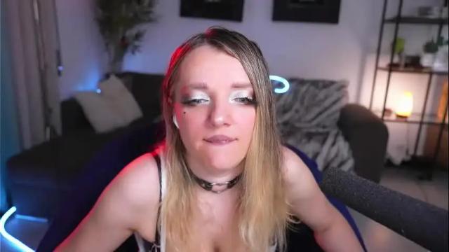 Image 12 of magnetic_ami Stream on Chaturbate on 1 month ago
