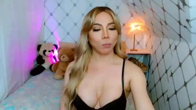 Thumbnail 2, magneticbeauty's Stream at Chaturbate, 17 months ago