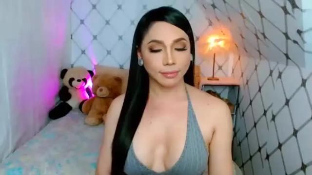 Image 4 of magneticbeauty Stream on Chaturbate on 17 months ago