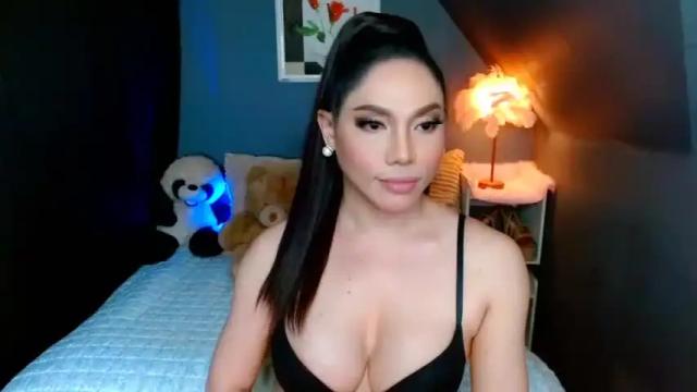 Image 10 of magneticbeauty Stream on Chaturbate on 17 months ago