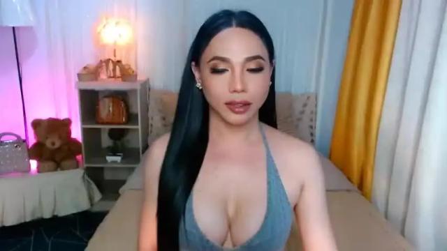 Image 2 of magneticbeauty Stream on Chaturbate on 15 months ago
