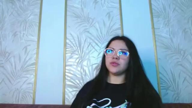 Image 6 of mahia_golden Stream on Chaturbate on 24 months ago