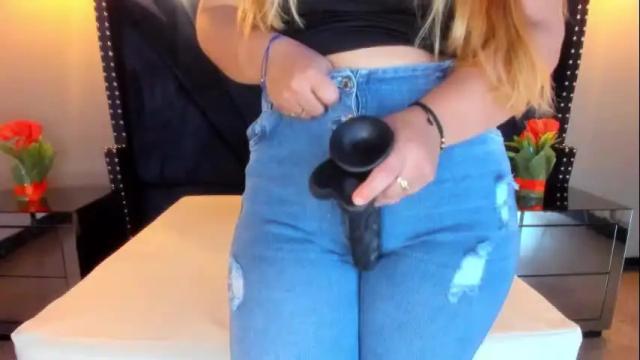 Image 7 of mahiasmith13 Stream on Chaturbate on 1 month ago