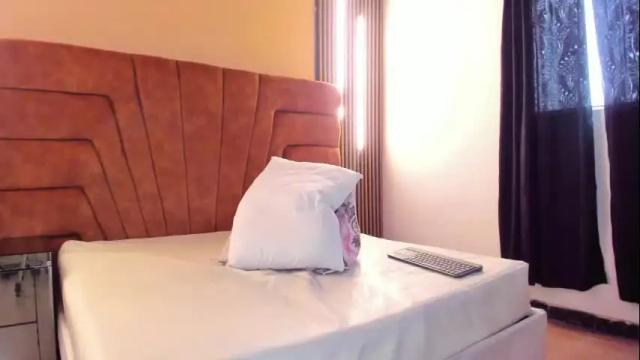 Image 8 of mahiasmith13 Stream on Chaturbate on 29 days ago