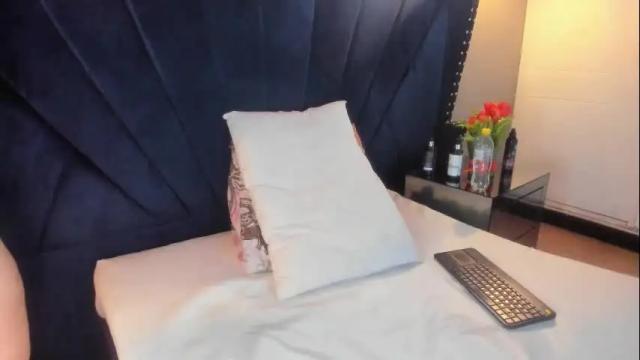 Image 3 of mahiasmith13 Stream on Chaturbate on 1 month ago