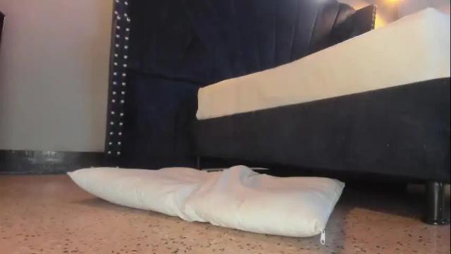 Image 11 of mahiasmith13 Stream on Chaturbate on 1 month ago