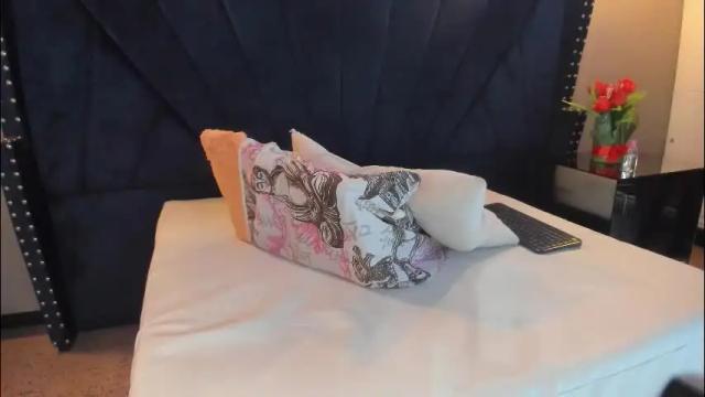 Image 11 of mahiasmith13 Stream on Chaturbate on 1 month ago