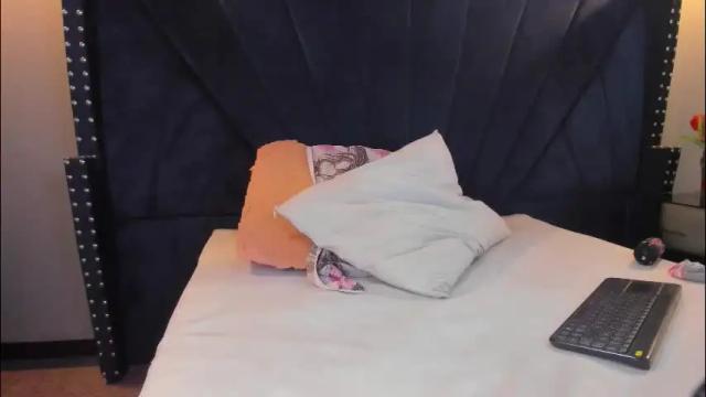 Image 8 of mahiasmith13 Stream on Chaturbate on 28 days ago