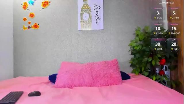 Thumbnail 3, maia_goldenn's Stream at Chaturbate, 1 month ago