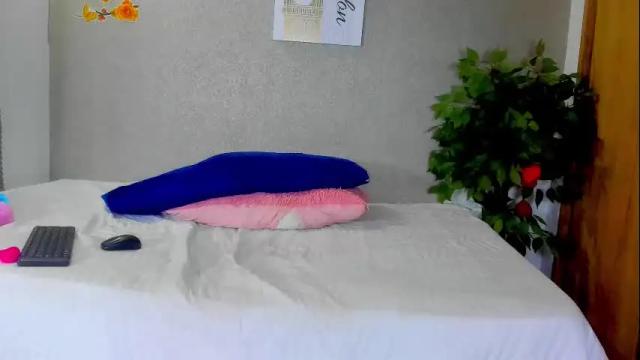 Thumbnail 1, maia_goldenn's Stream at Chaturbate, 1 month ago