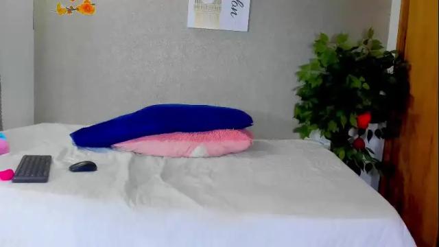 Thumbnail 2, maia_goldenn's Stream at Chaturbate, 1 month ago