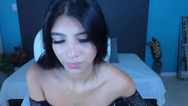 Image 4 of maiaa_ruiz Stream on Chaturbate on 14 months ago