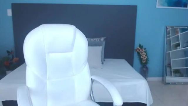 Image 6 of maiaa_ruiz Stream on Chaturbate on 14 months ago