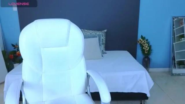Image 10 of maiaa_ruiz Stream on Chaturbate on 14 months ago