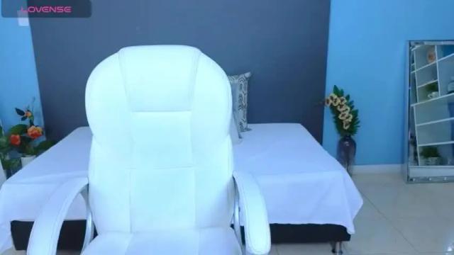 Image 11 of maiaa_ruiz Stream on Chaturbate on 14 months ago